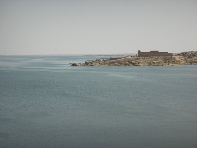 lakenasseratitsbeginningorendatthehighdaminaswan.jpg