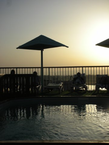 wespent5daysinluxoranddecidedtostayinahotelwitharooftopswimmingpoolfor2nights.jpg