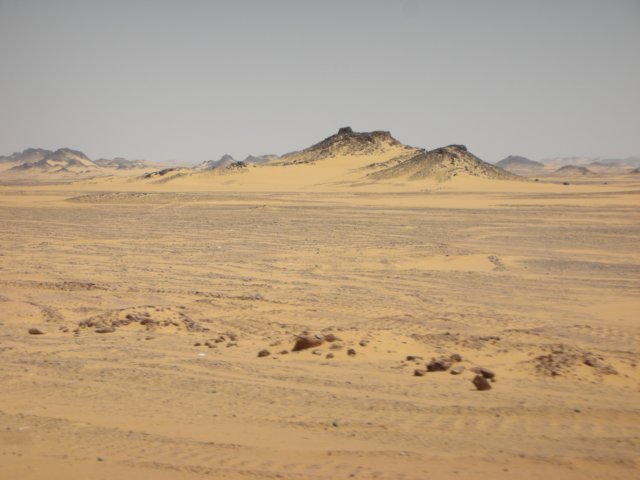 westerndesertnearabusimbel.jpg