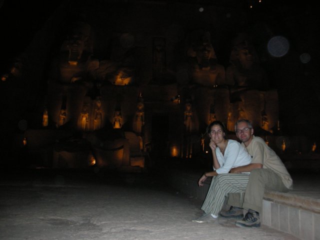 wevisitedthesoundandlightshowtheeveningwearrivedinabusimbel.jpg