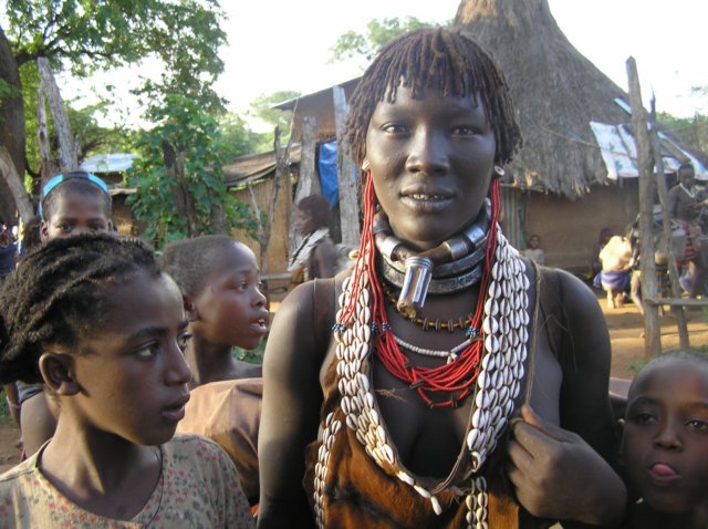 womanfromhamartribedebarkomovalleysouthethiopia.jpg