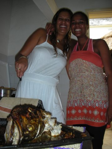 soniamartinsgirlfriendandfriendcarinamadeadeliciousfishforlunchmozambiquestyle.jpg