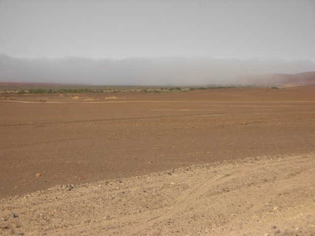 theskeletoncoastisusuallyafoggyplacehereyouseethelimitofthefogabout300mabovesealeveland30kminland.jpg
