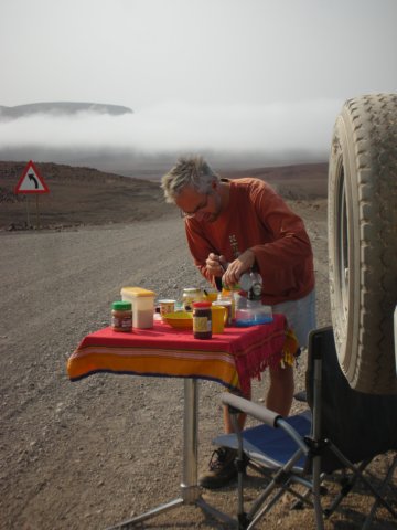 wesurvivedthankstoanelaboratebreakfastaseverydayonthelimitofthefogwhereweenjoyedthesun.jpg