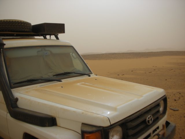 onthewayfromdongolatokarimaasandduststormstartedat3am.jpg
