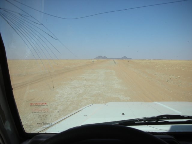 thisiswheretheaccidenthappenedthecarwasbackonitswheelsafteronly20minutes.jpg