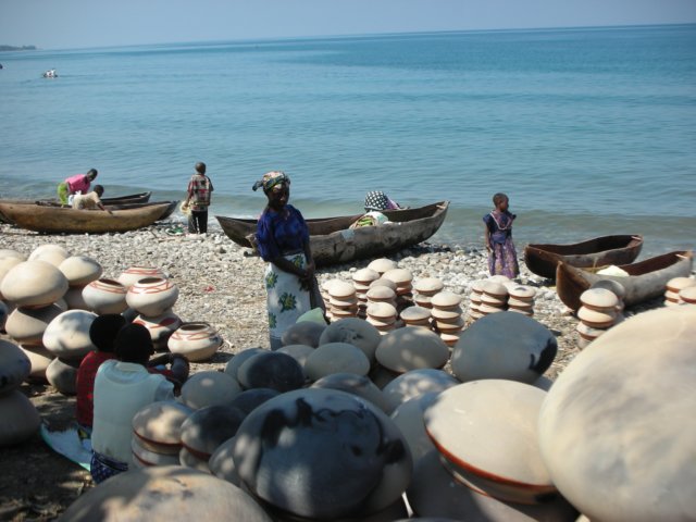 kisipotsatlakenyasatanzania.jpg