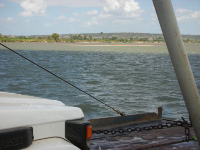 theferrytookaboutoneandahalfhourstocrosstherovumariver.jpg