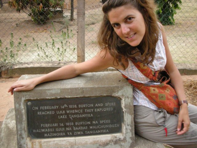 victoriareadabookonthesearchofthenilesourcewhichwebelievespekeeffectivelydeclaredquiteaccuratlyasbeinglakevictoria.jpg